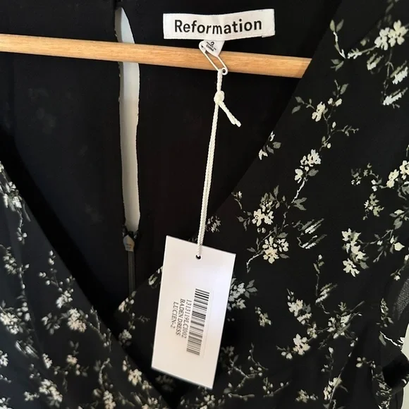NWT Reformation Baden Dress in Lucien Black Floral |  size 2 - Picture 11 of 11